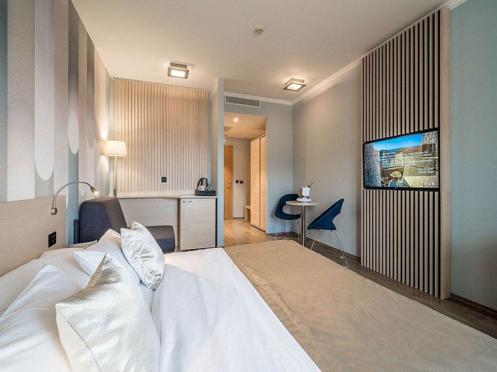 undefined Berkeley Hotel 4