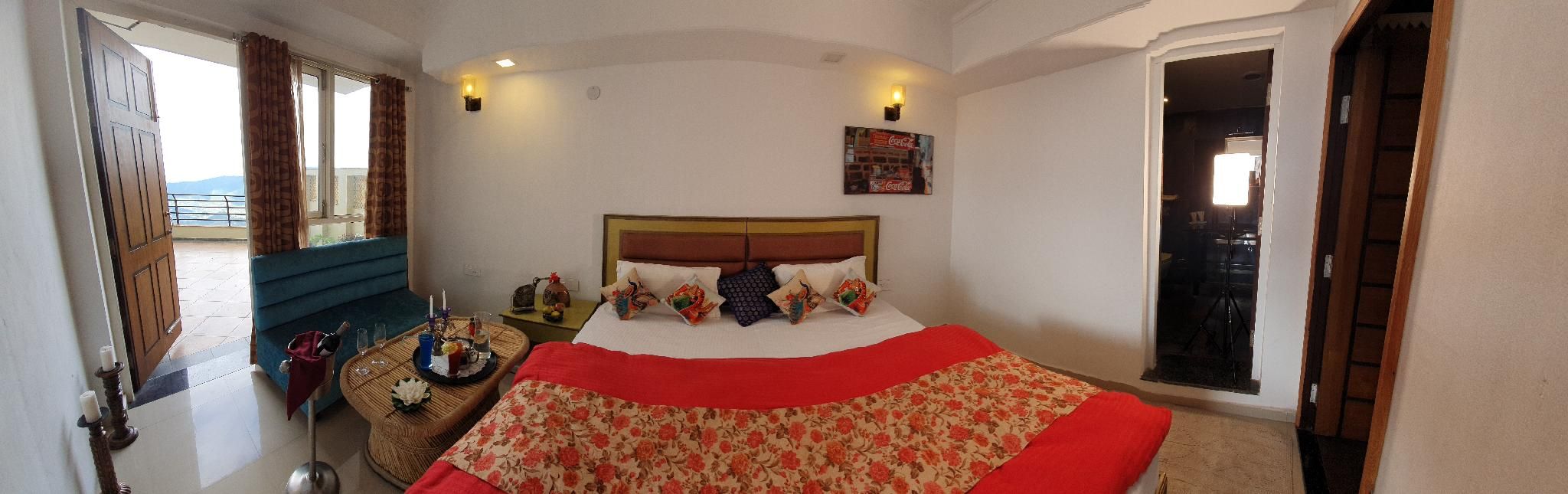 Mud Suite 2-BR Balcony