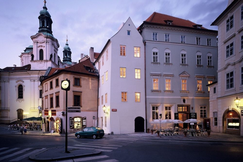 undefined Hotel & Residence U Tri Bubnu 4