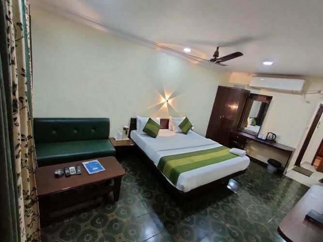 Hotel Shikhar Palace