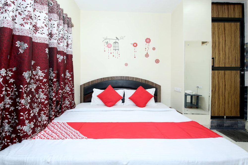 OYO 27933 Hotel Green Valley Double or Twin Room 14