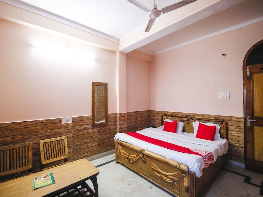 Double or Twin Room, 1 Queen Bed