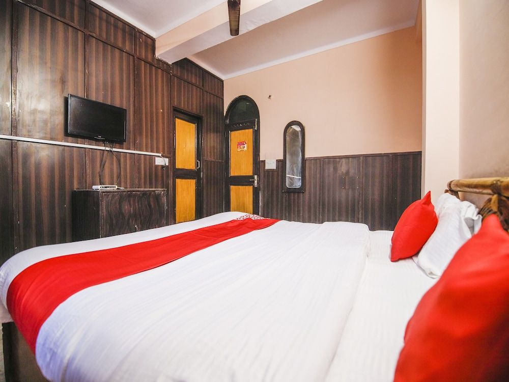 Double or Twin Room, 1 Queen Bed