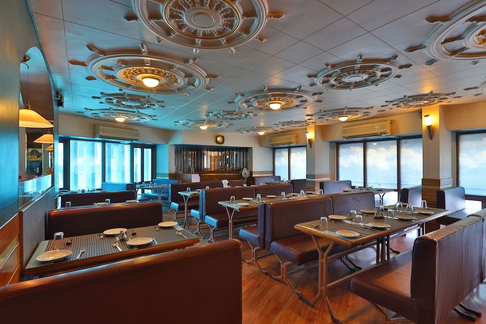 undefined Hotel President 9