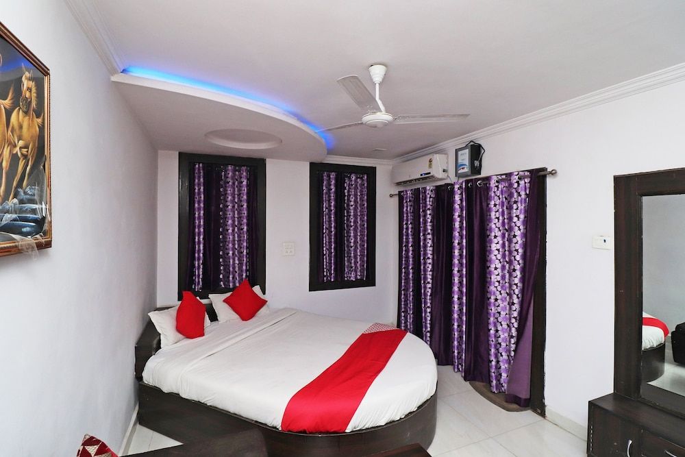 OYO 43850 Hotel Mn Galaxy Double or Twin Room 15