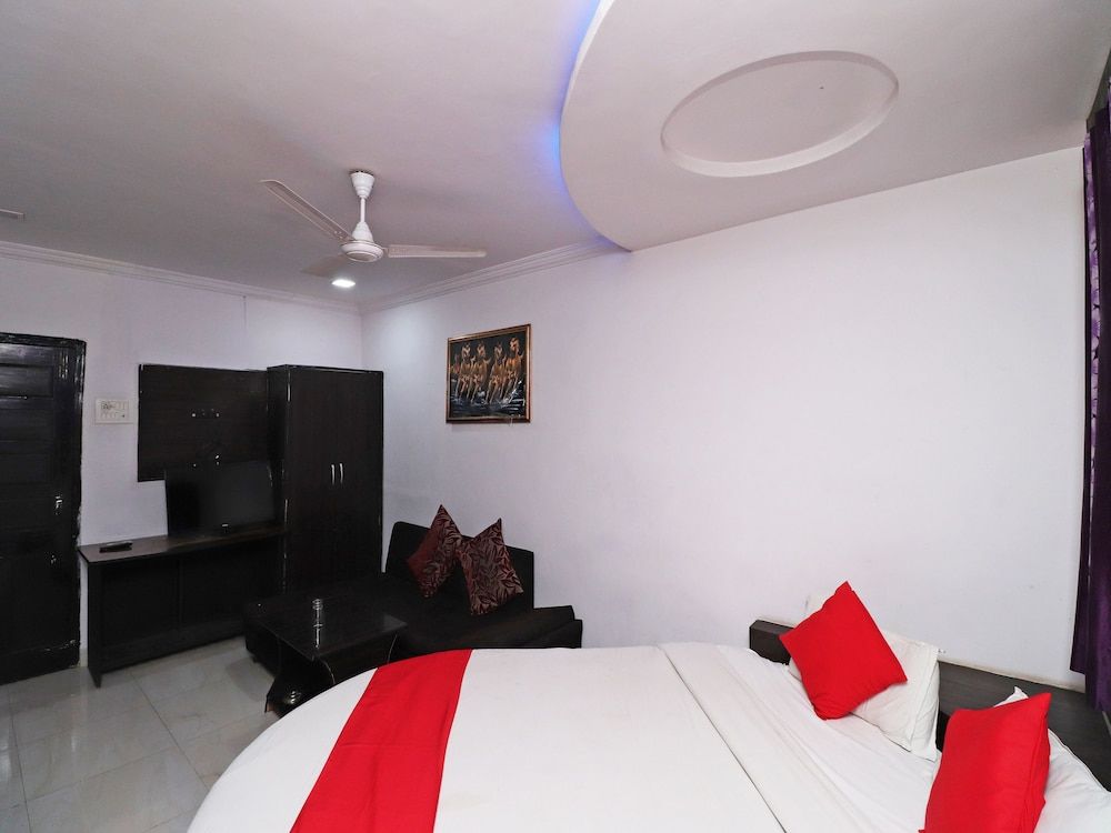 OYO 43850 Hotel Mn Galaxy Double or Twin Room 20