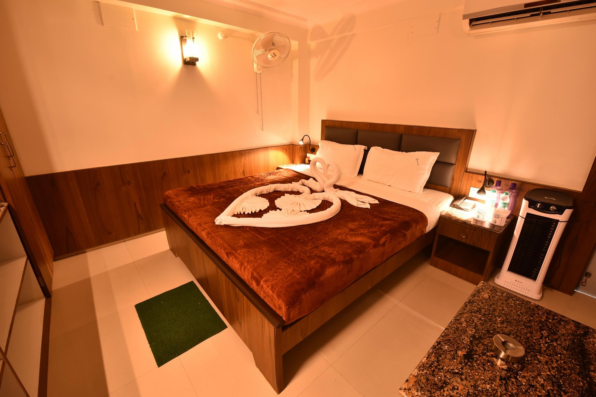 undefined  Hotel Aamar Digha 5