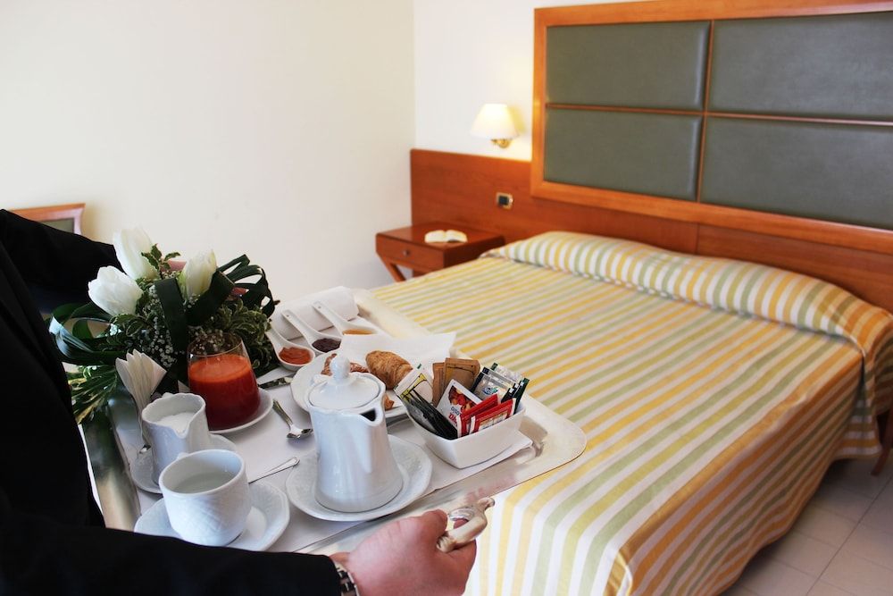 Grand Hotel Don Juan Royal Double or Twin Room 4