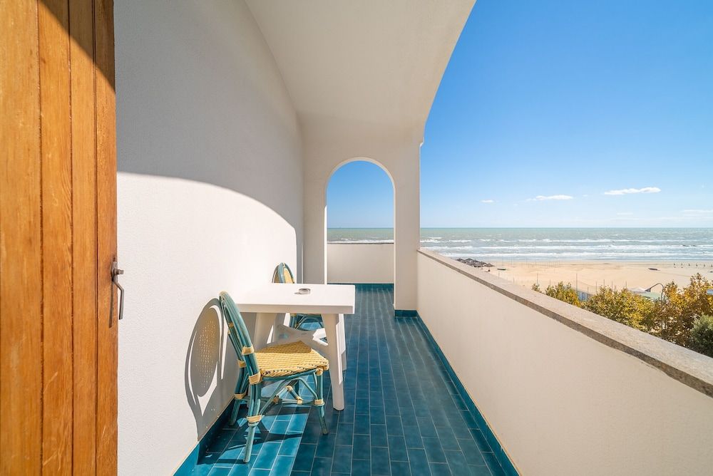 Grand Hotel Don Juan Junior Suite 3