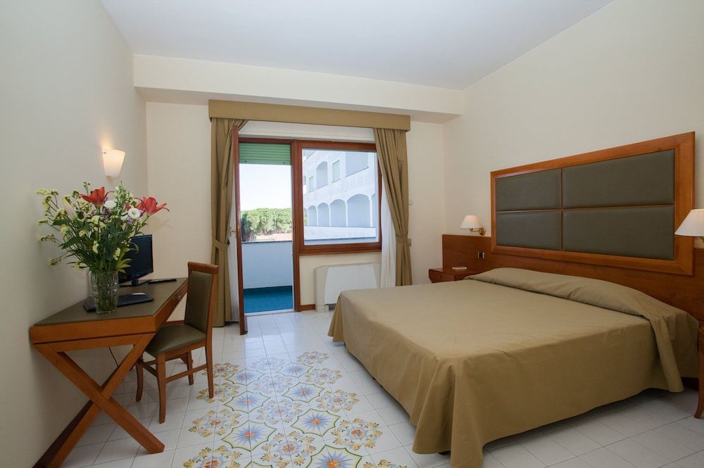 Grand Hotel Don Juan Comfort Room 3