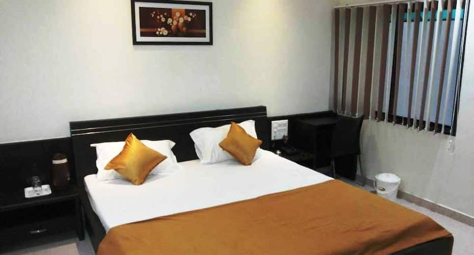 Hotel Jash Palace Standard Rooms 2