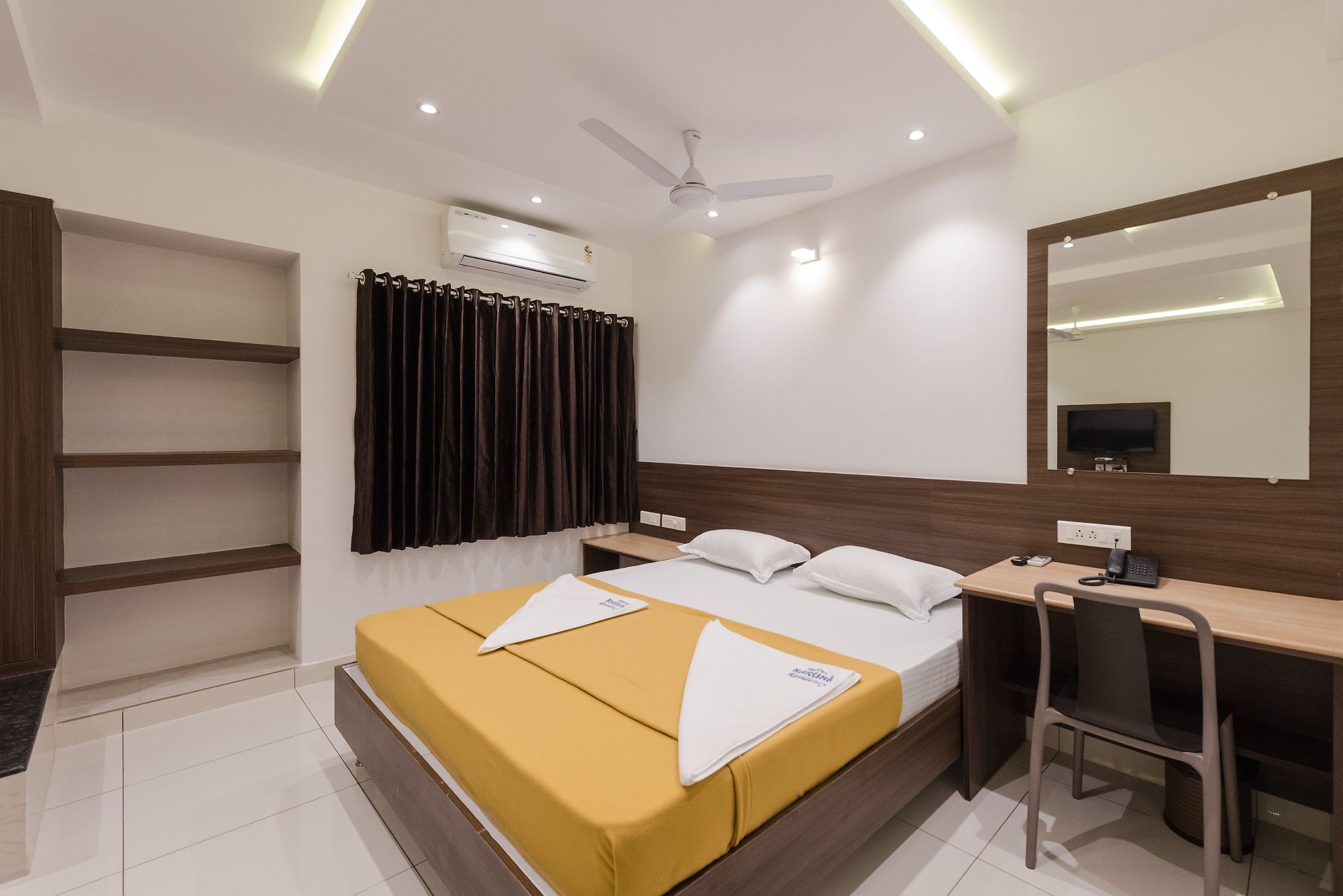 Hotel Karuna Residency Deluxe Double Room