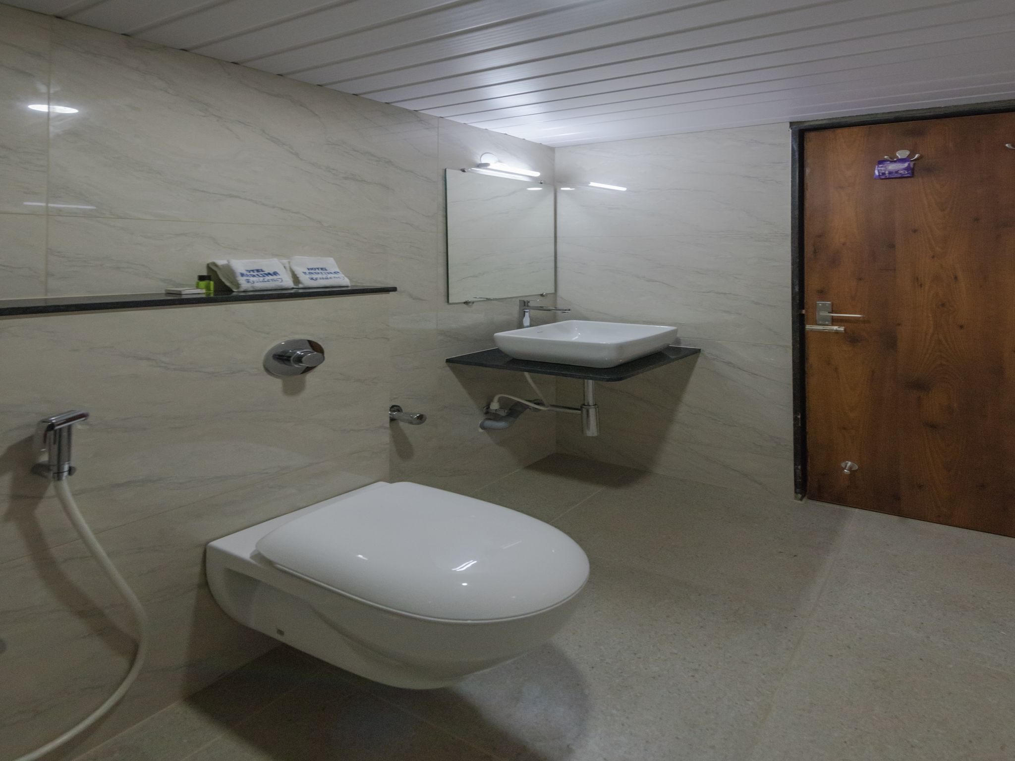 Hotel Karuna Residency Deluxe Double Room 5