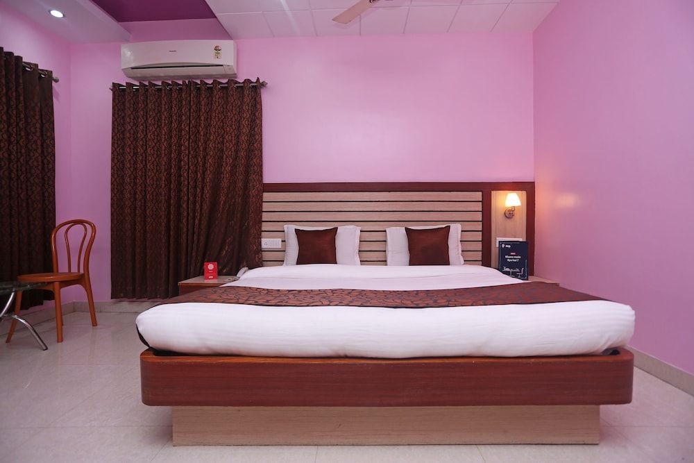 Double Room, 1 Queen Bed