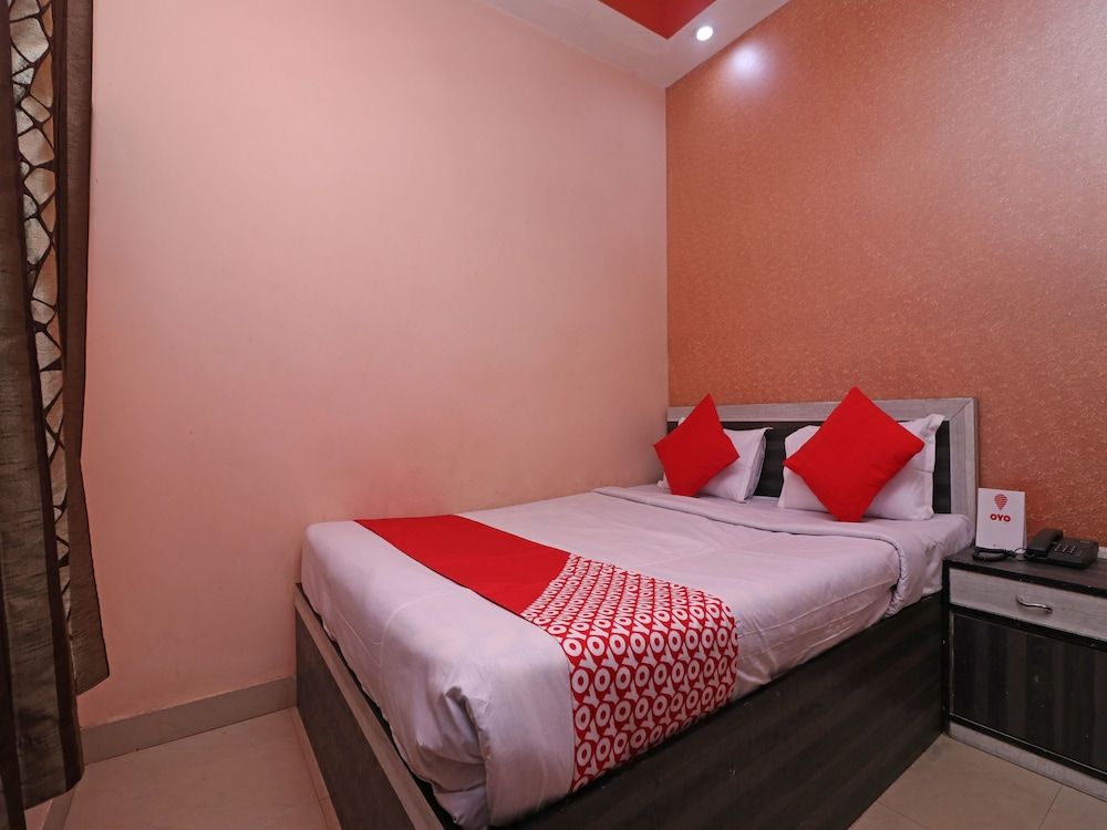 OYO 16636 Hotel Digha Double Room, 1 Queen Bed 2