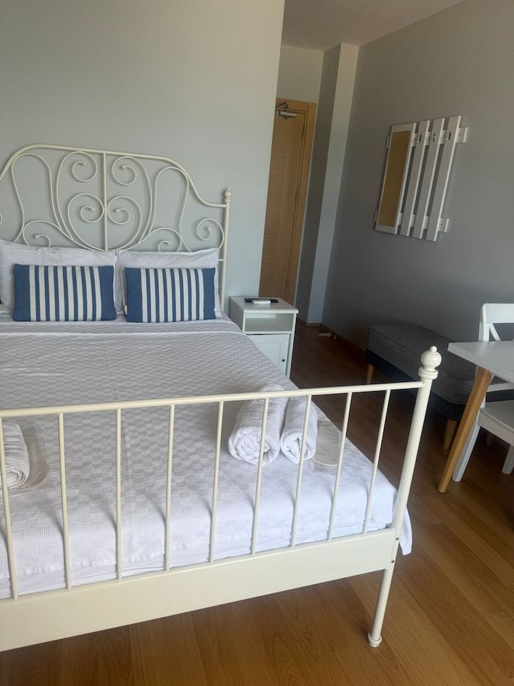 undefined Delta Hotel 7