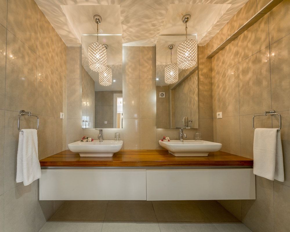 undefined Delta Hotel 10