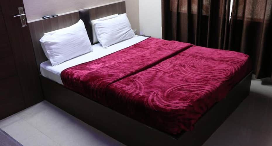 undefined Hotel Crystal 5