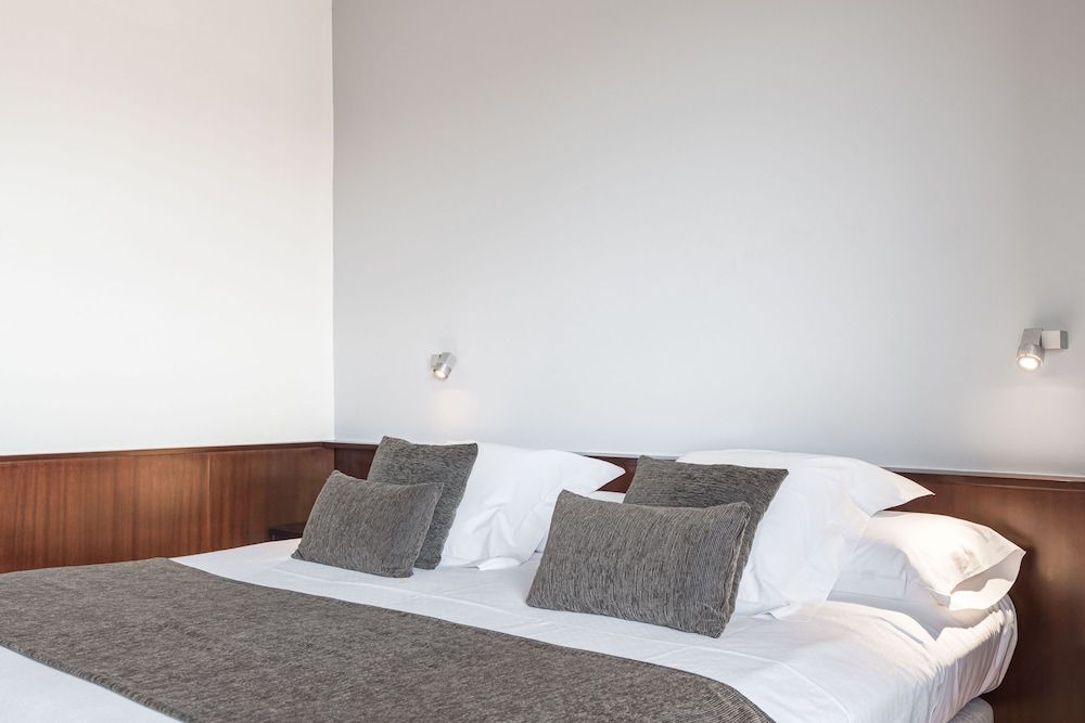 Hotel Empordà Superior Double or Twin Room (Empordá View) 3