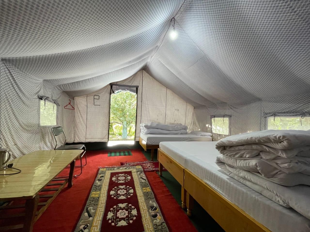 Apple Orchard Farm and Camping Luxury Cottages 3