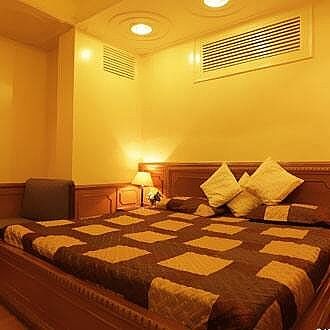 Hotel Sangeet The Mall Road Hotel Deluxe Room 6