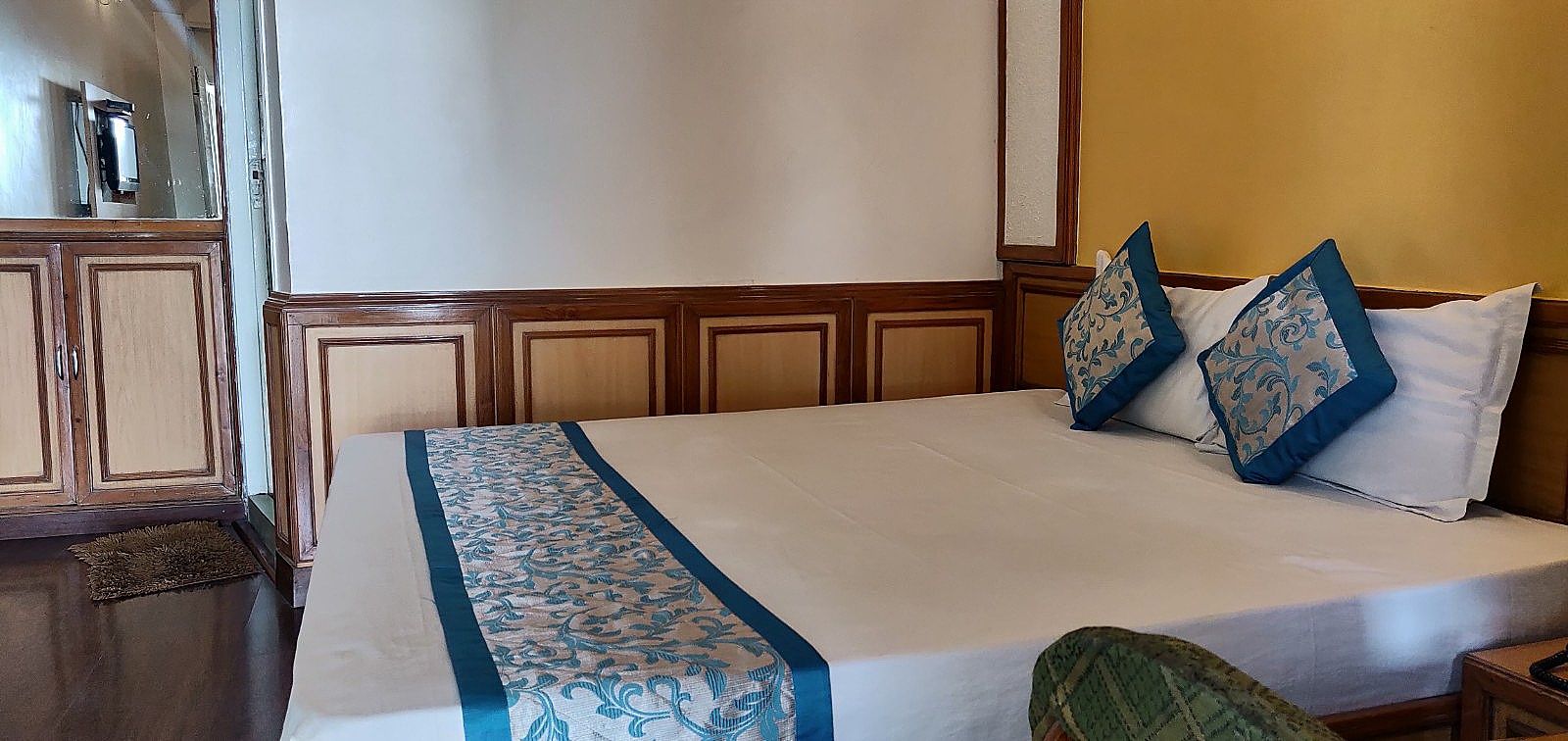 Hotel Sangeet The Mall Road Hotel Deluxe Room 11