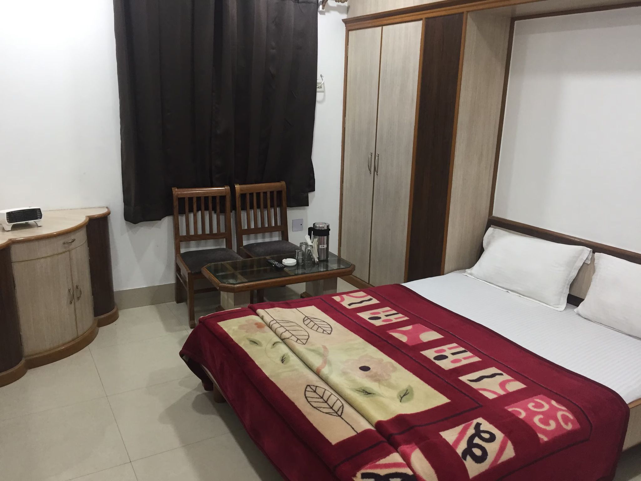 undefined Hotel Raj Sheronz 5