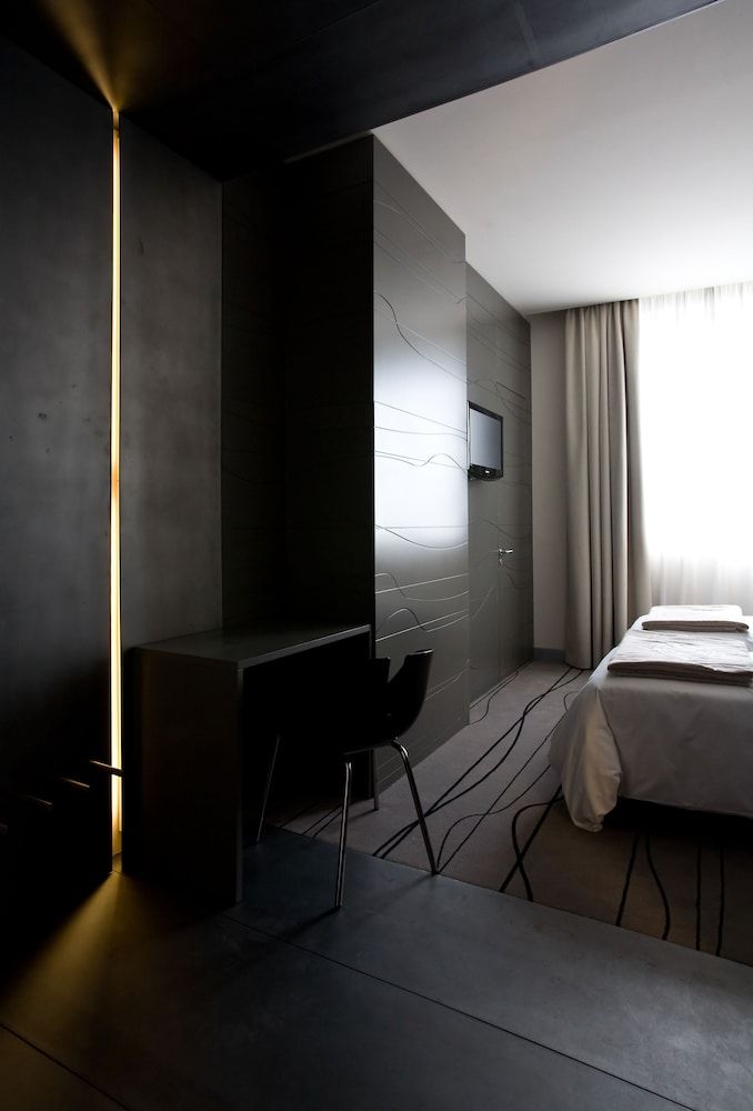 Eos Hotel Superior Double Room 15