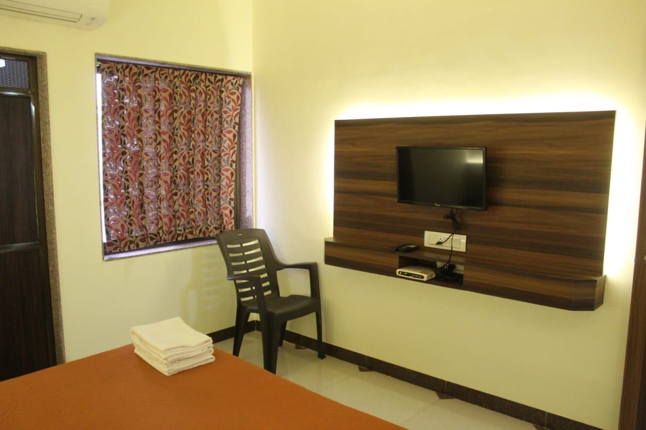 Hotel Vatsalya Standard Room 5