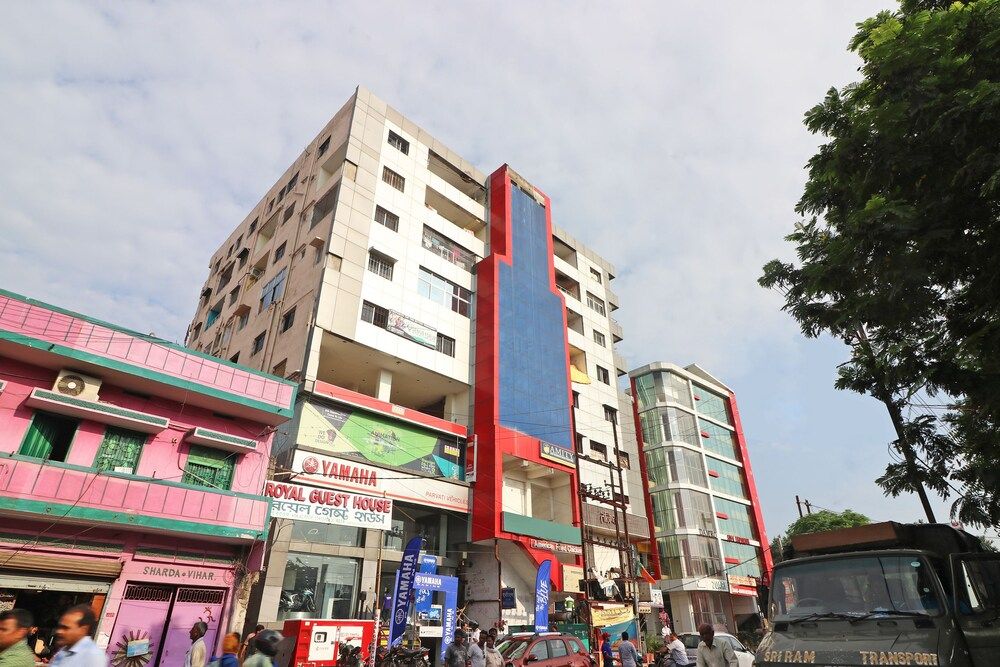 undefined OYO 4817 Hotel Hill Heights 3