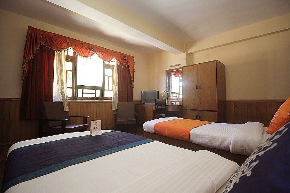 OYO 10587 Vanjula Residency Double or Twin Room