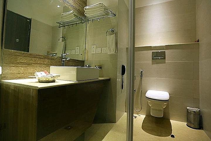 Executive Room Air-Conditioned Valley View
