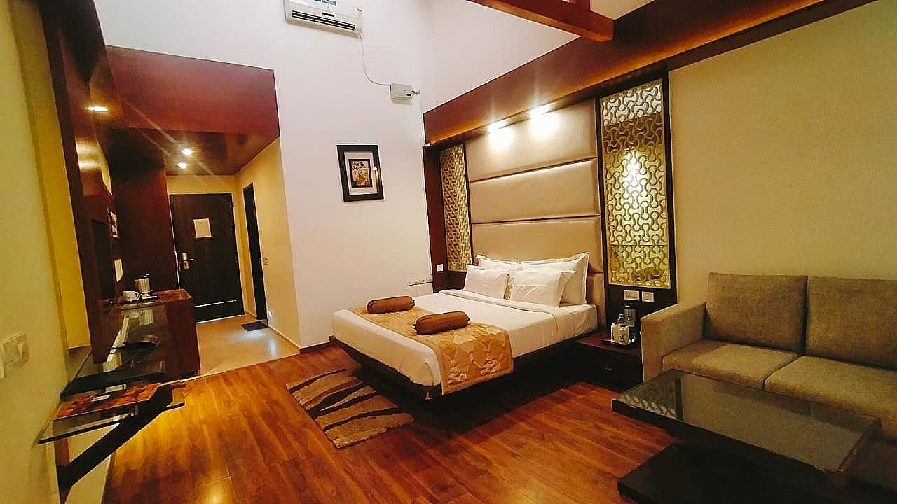 Executive Room Air-Conditioned Valley View