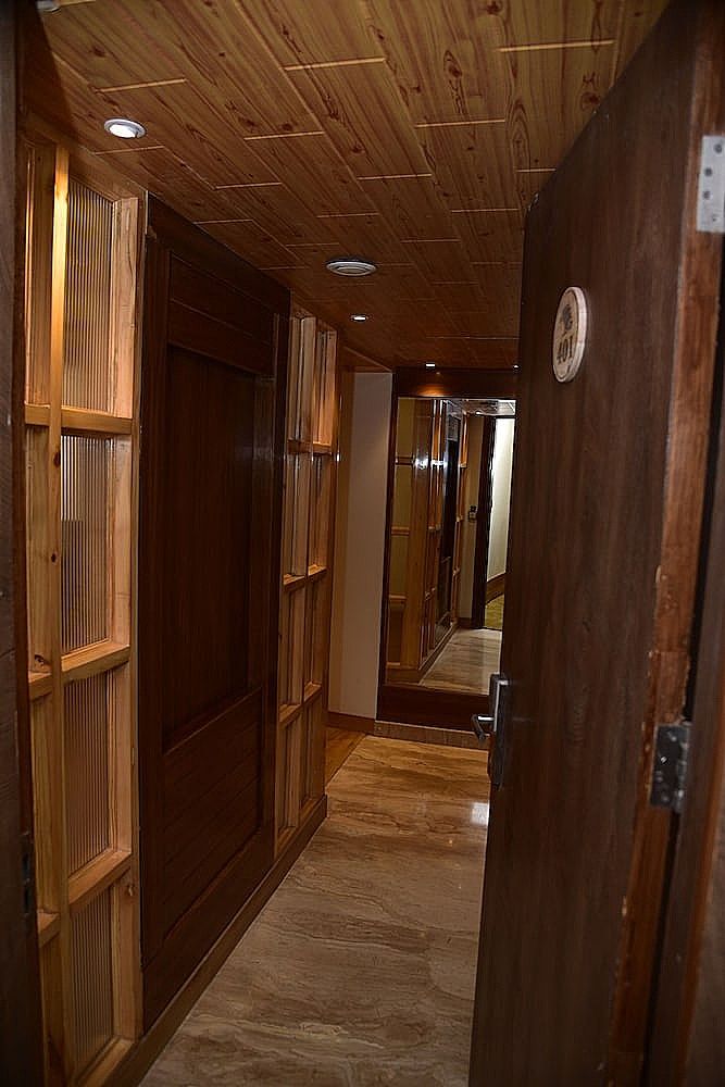 undefined The Cedar Grand Hotel and Spa 8