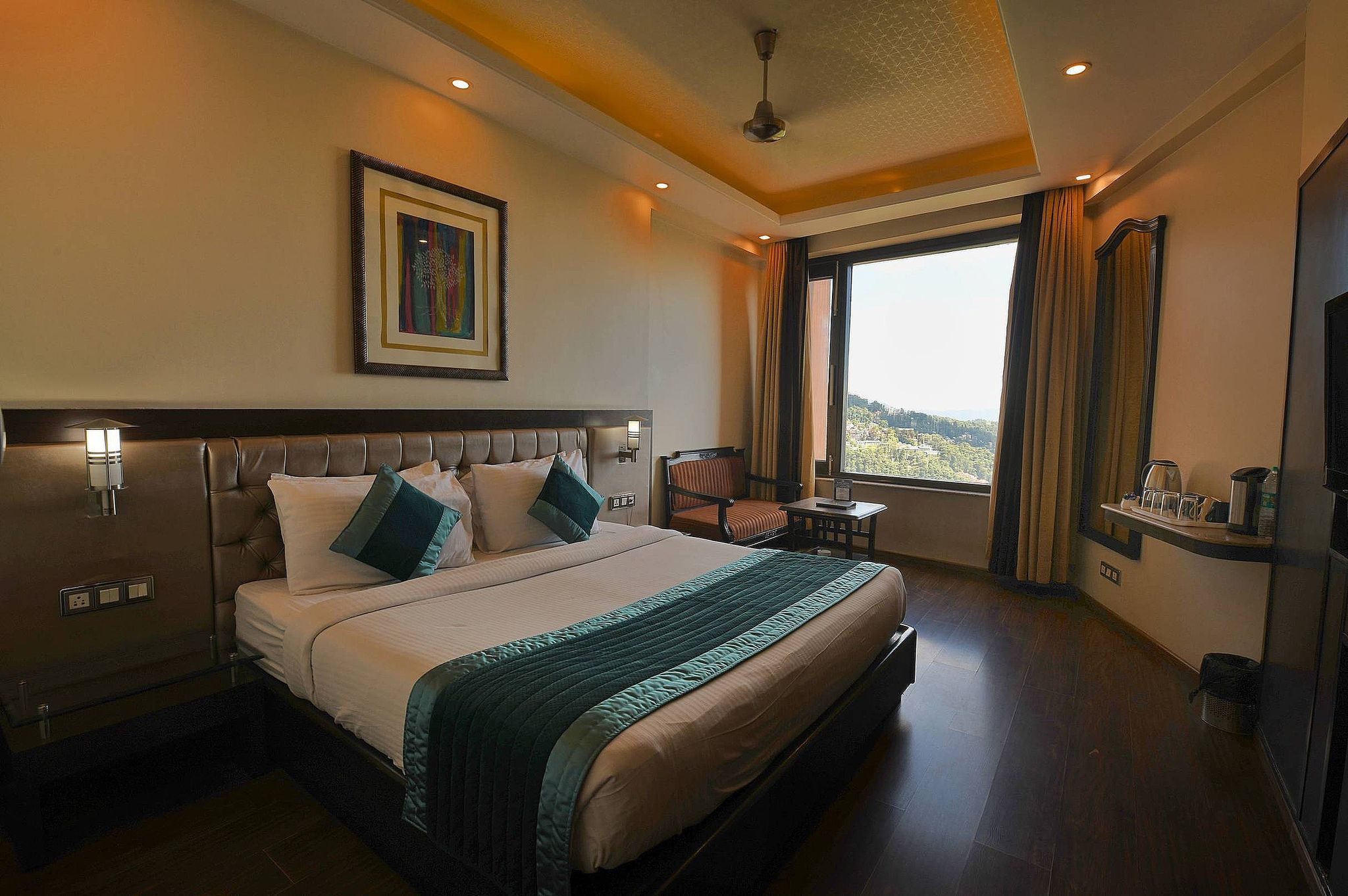 The Cedar Grand Hotel and Spa Club Room 2