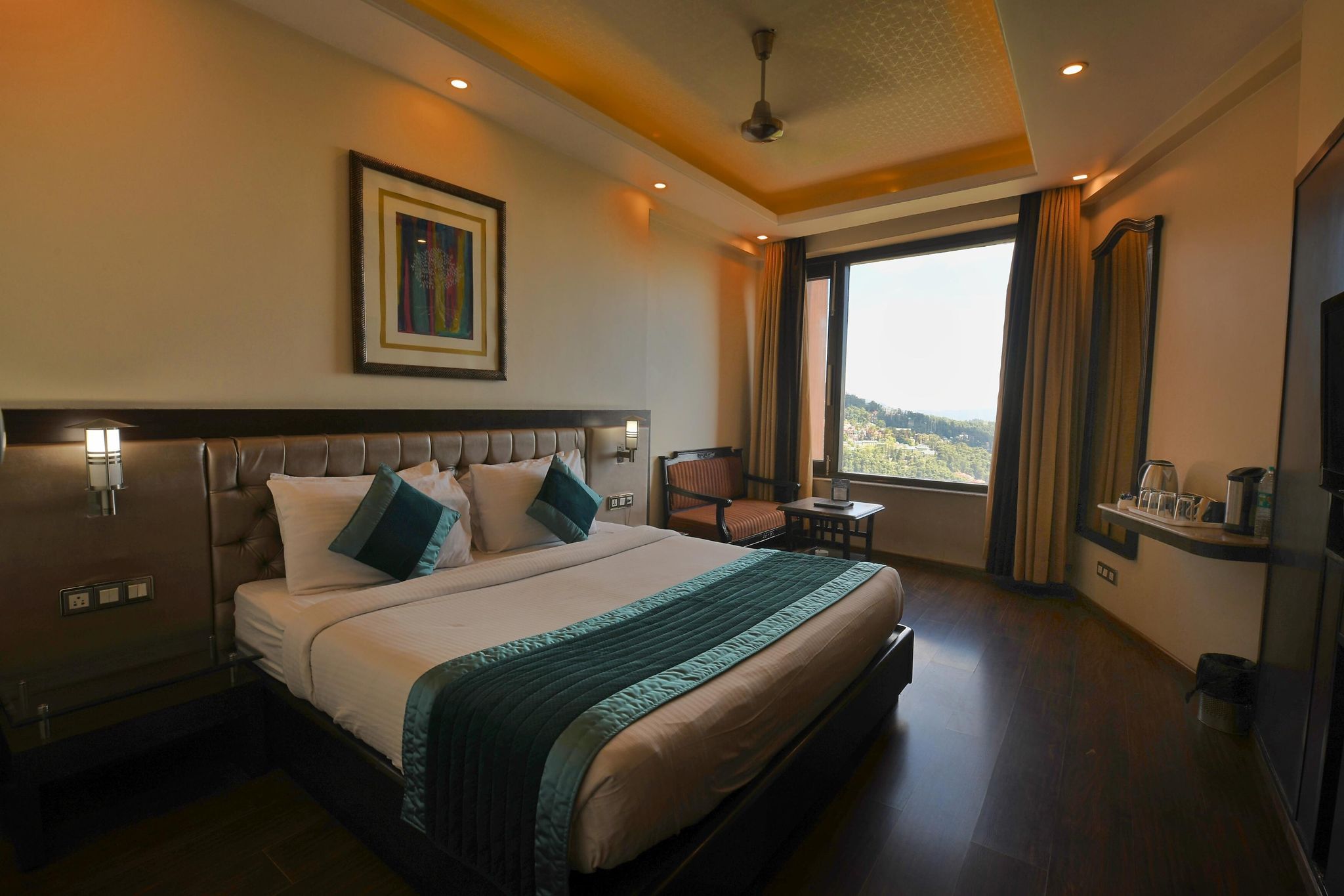 CG Deluxe Room With Breakfast