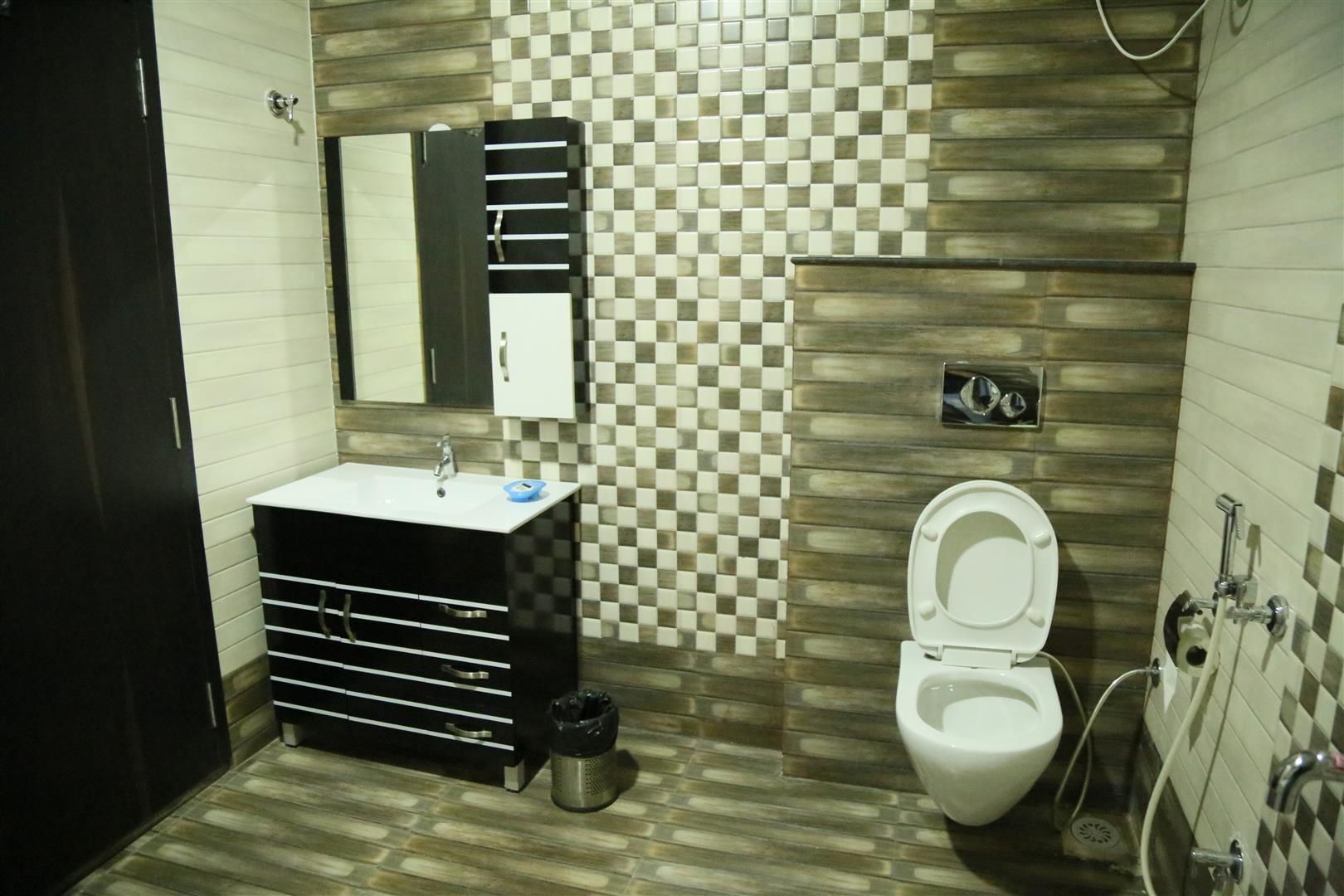 Hotel Devraj Palace Maheshwar Deluxe Non Ac 3