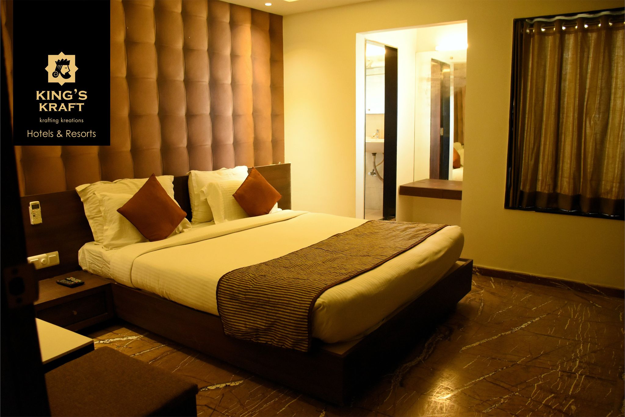 Kings Kraft Stay inn Rajkot Cozy Room