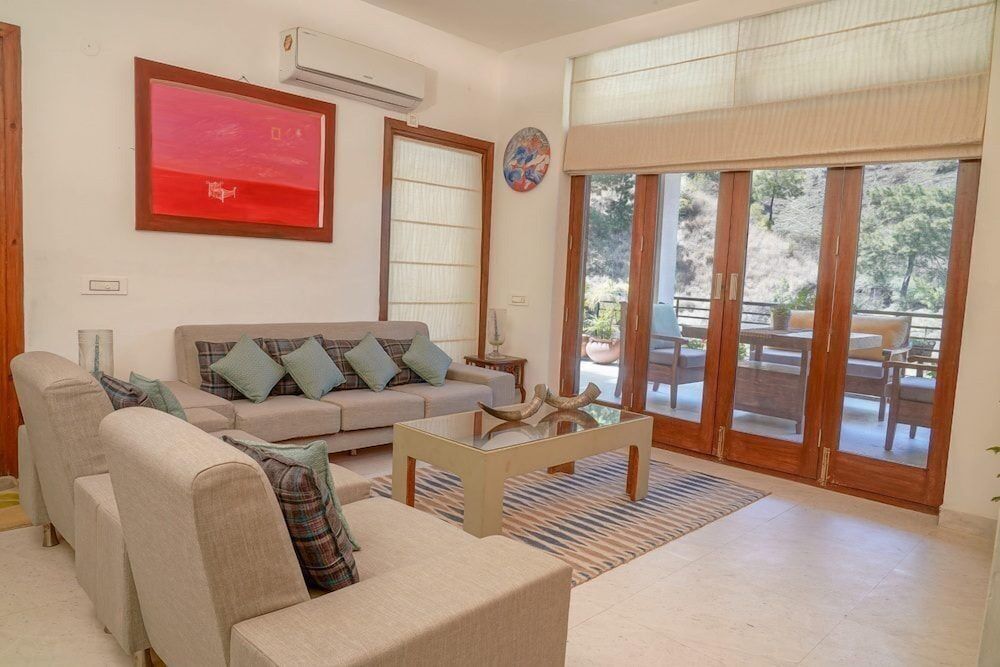 Boho Heights Kasauli Comfort Apartment 4