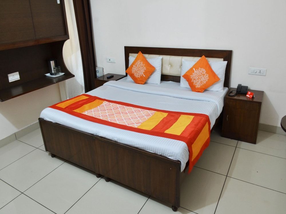 Motal Divine Double or Twin Room 3