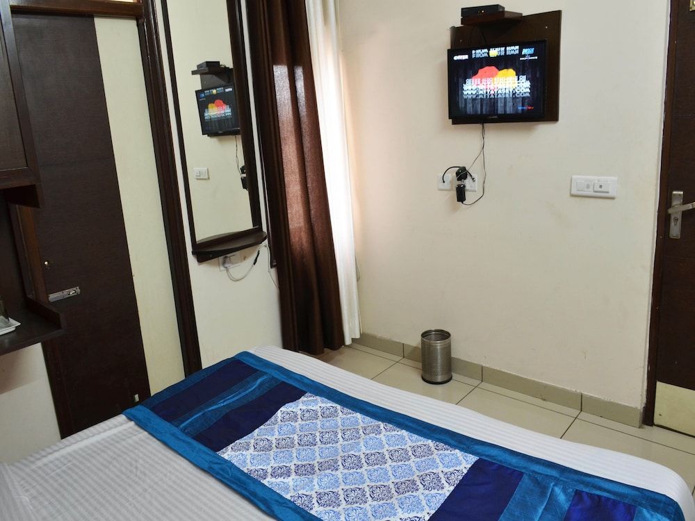 Motal Divine Double or Twin Room 13