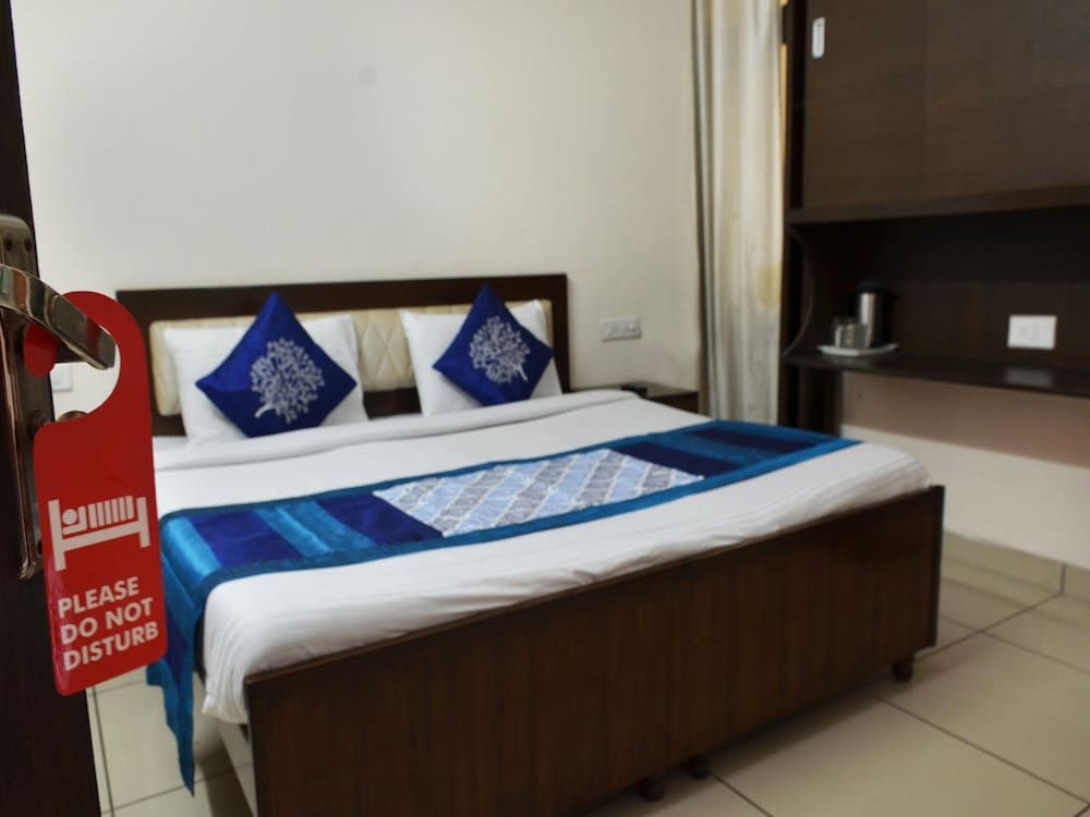 Motal Divine Double or Twin Room 7