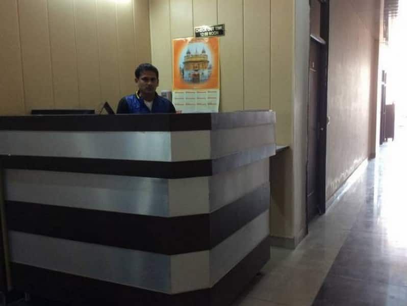 undefined Motal Divine 7