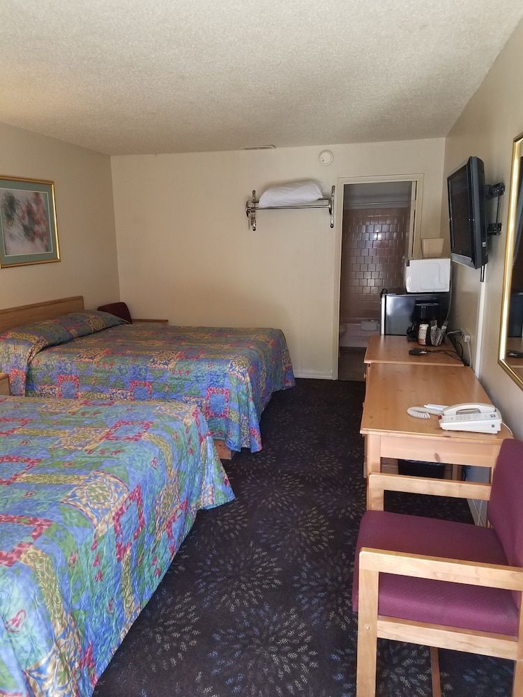 Standard Room, 2 Queen Beds, Non Smoking