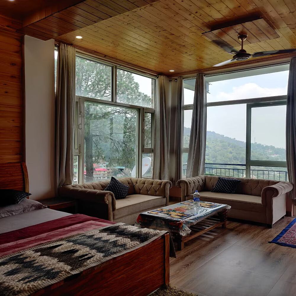 Deluxe room (A/C) without balcony