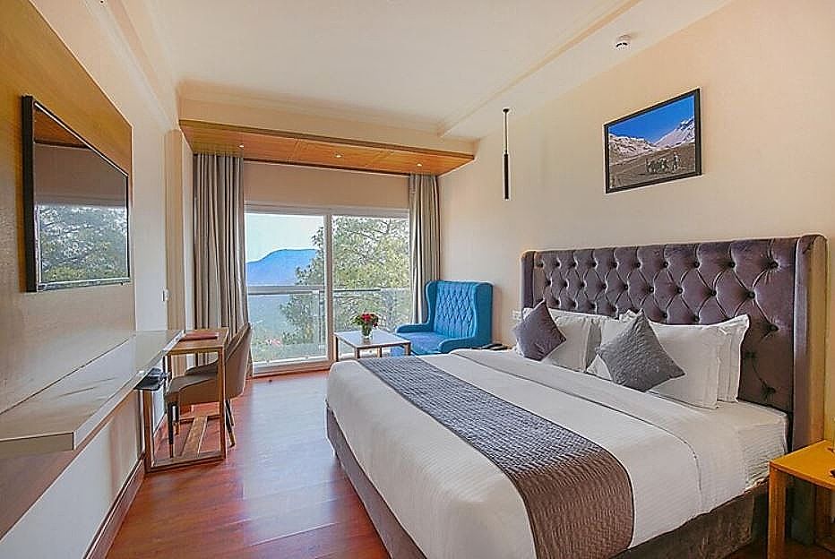 Aangan Regency Super Deluxe Room (New Wing) 3