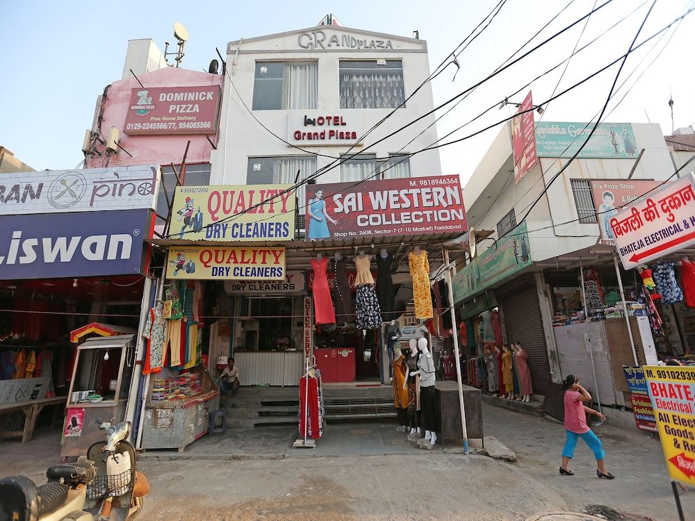 undefined OYO 9554 Hotel Grand Plaza 2