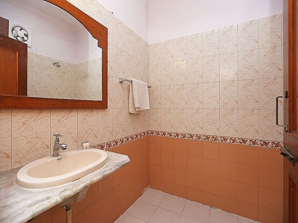 OYO 9554 Hotel Grand Plaza Double or Twin Room 5
