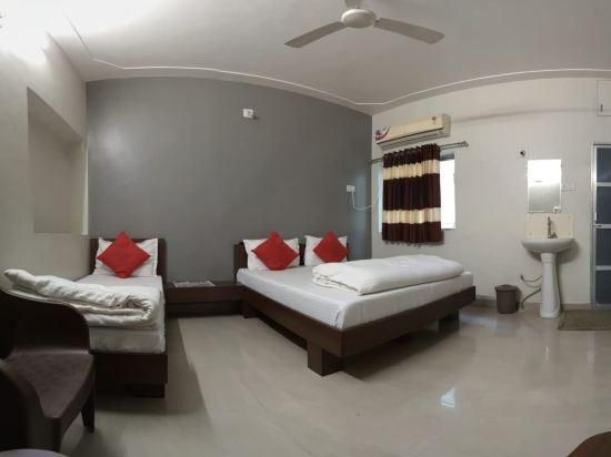 Hotel Shrinath Inn Room Assigned on Arrival