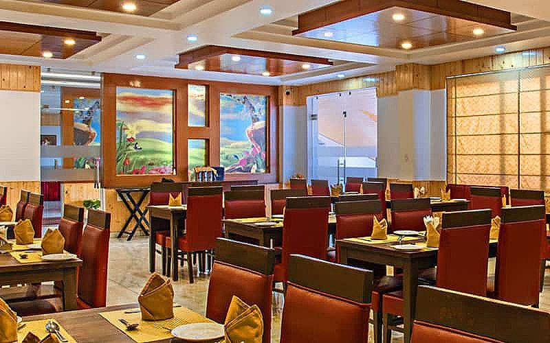 Food & Dining